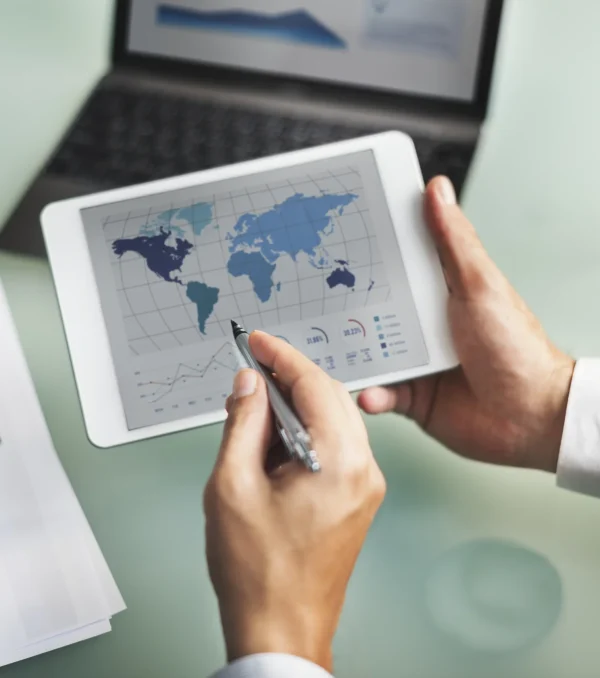 business-people-working-data-project